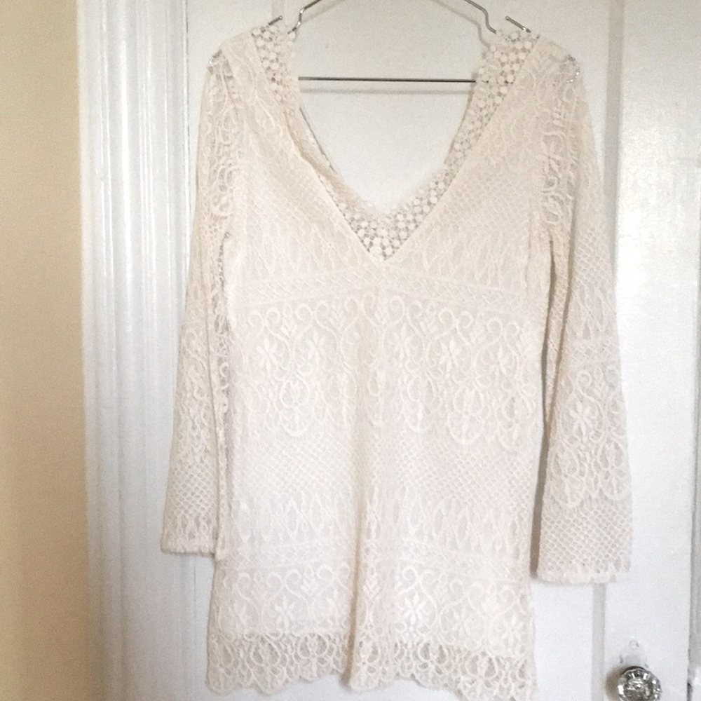 White Lace plunge neck tunic